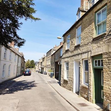 Spacious 1-Bed Apartment With Super King Or Twin In Central Charlbury, Cotswolds Εξωτερικό φωτογραφία