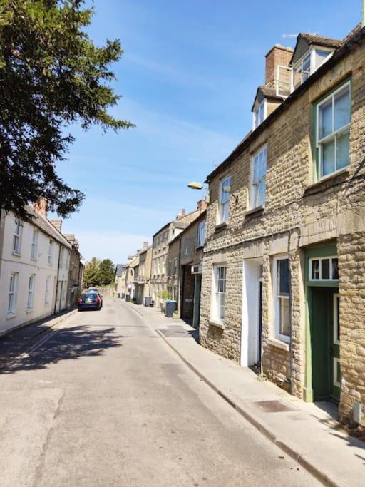 Spacious 1-Bed Apartment With Super King Or Twin In Central Charlbury, Cotswolds Εξωτερικό φωτογραφία