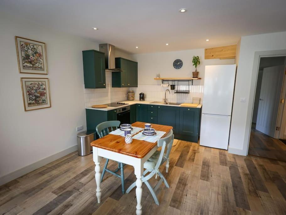 Spacious 1-Bed Apartment With Super King Or Twin In Central Charlbury, Cotswolds Εξωτερικό φωτογραφία
