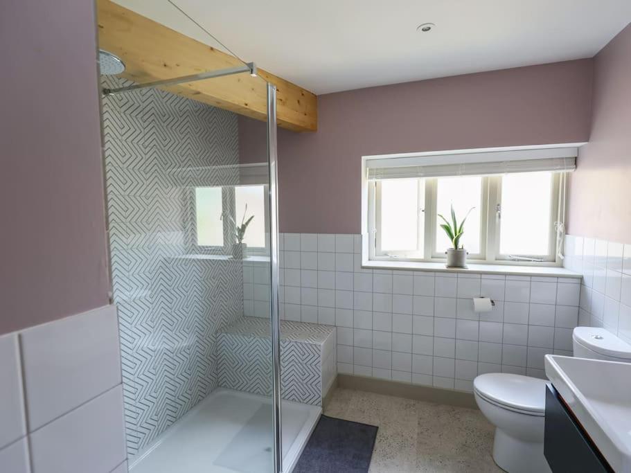 Spacious 1-Bed Apartment With Super King Or Twin In Central Charlbury, Cotswolds Εξωτερικό φωτογραφία